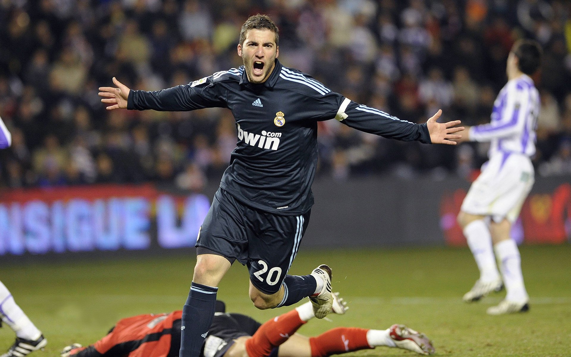 史上最快达到2万分的NBA球员，库里的神突破！，nba二万分球员排名