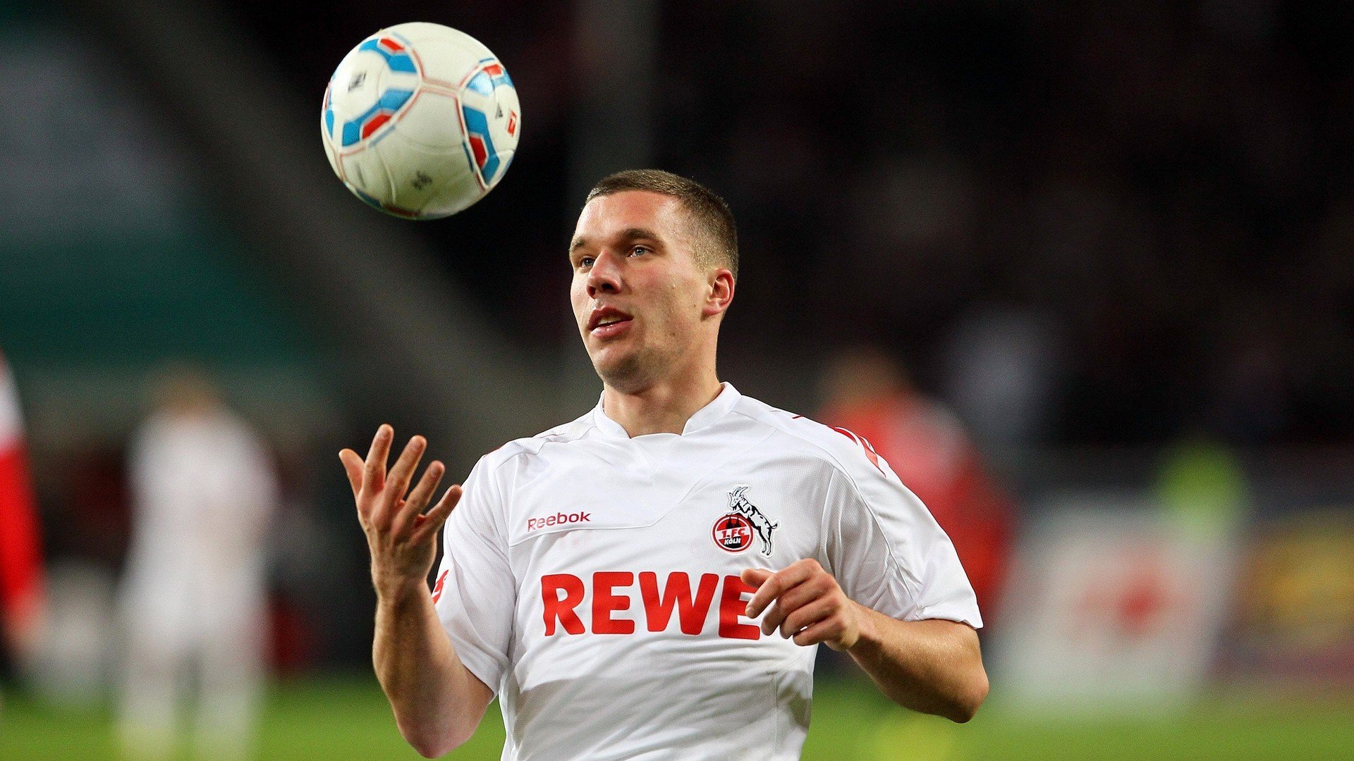 明星运动员：赛场边的微笑故事，运动场上的明星